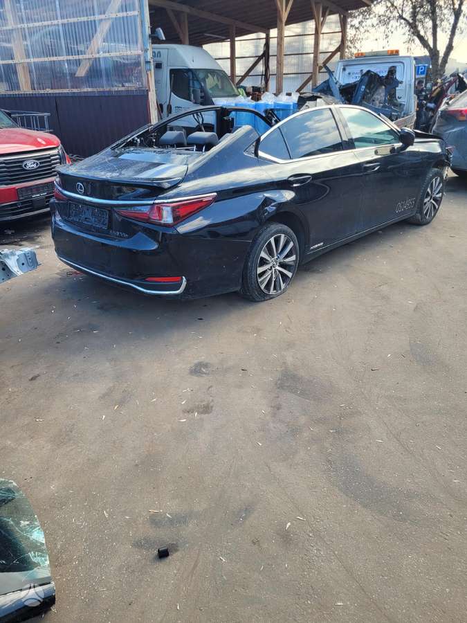 Lexus ES klasė