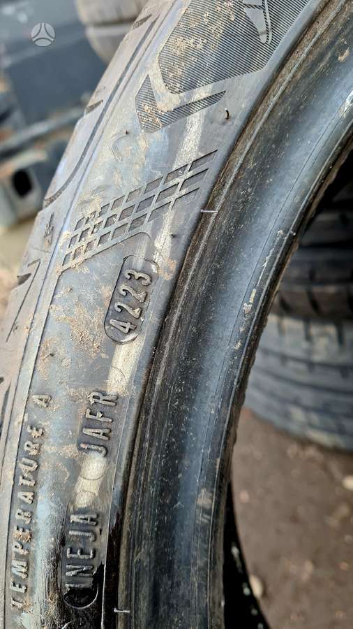Goodyear, summer 225/40 R19