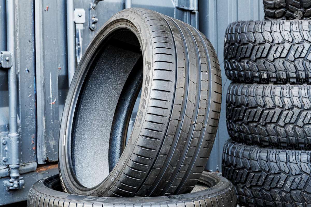 Pirelli P Zero 4 (T1), летние 255/35 R21