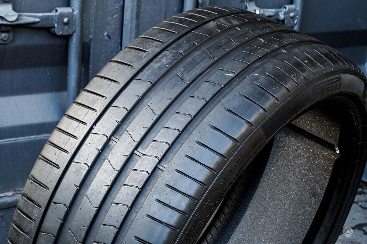 Pirelli P Zero 4 (T1), летние 255/35 R21