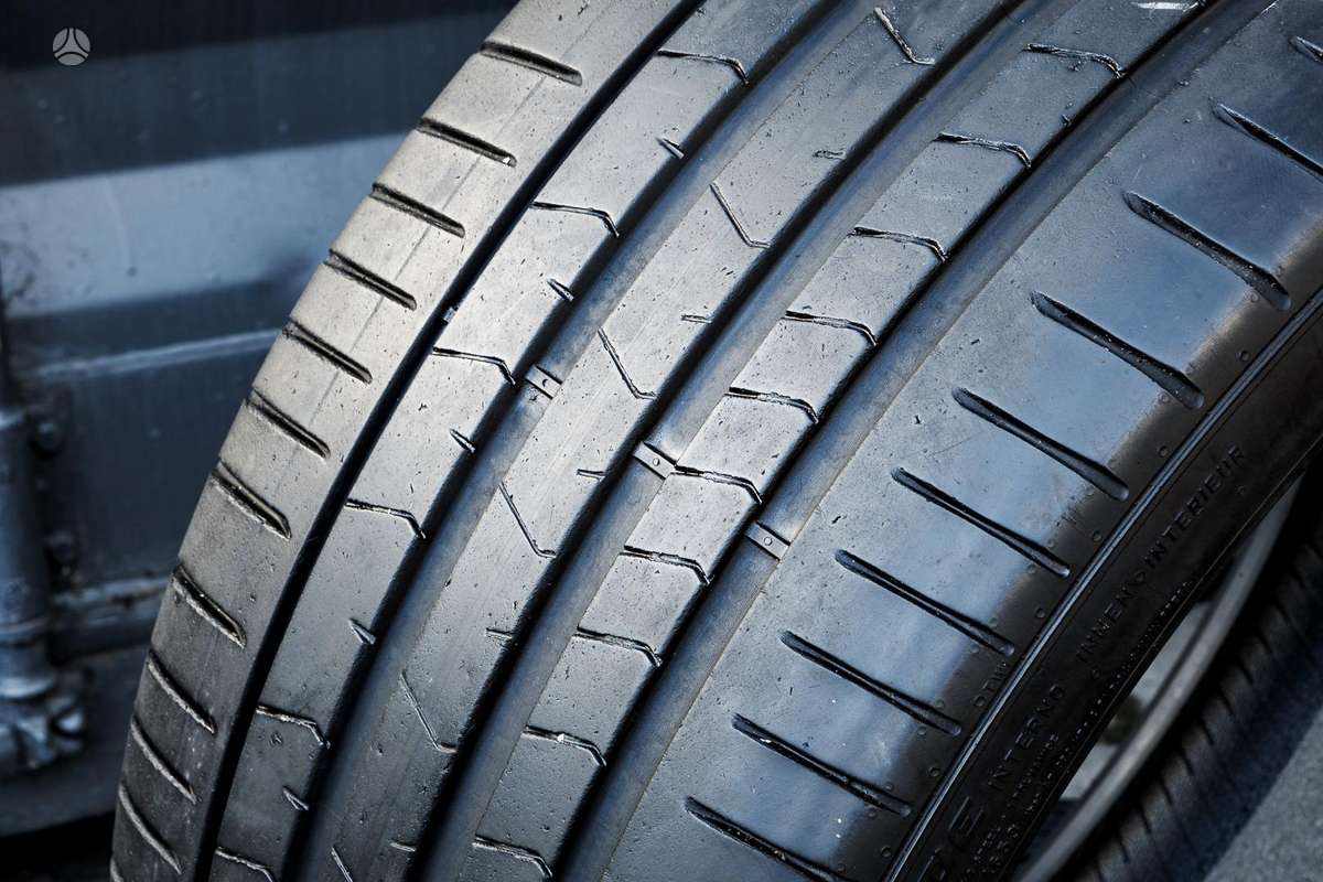 Pirelli P Zero 4 (T1), летние 255/35 R21