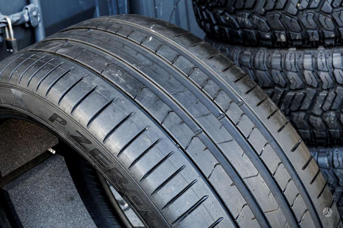 Pirelli P Zero 4 (T1), summer 255/35 R21