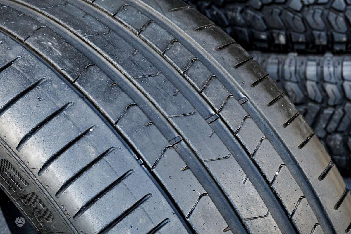Pirelli P Zero 4 (T1), летние 255/35 R21