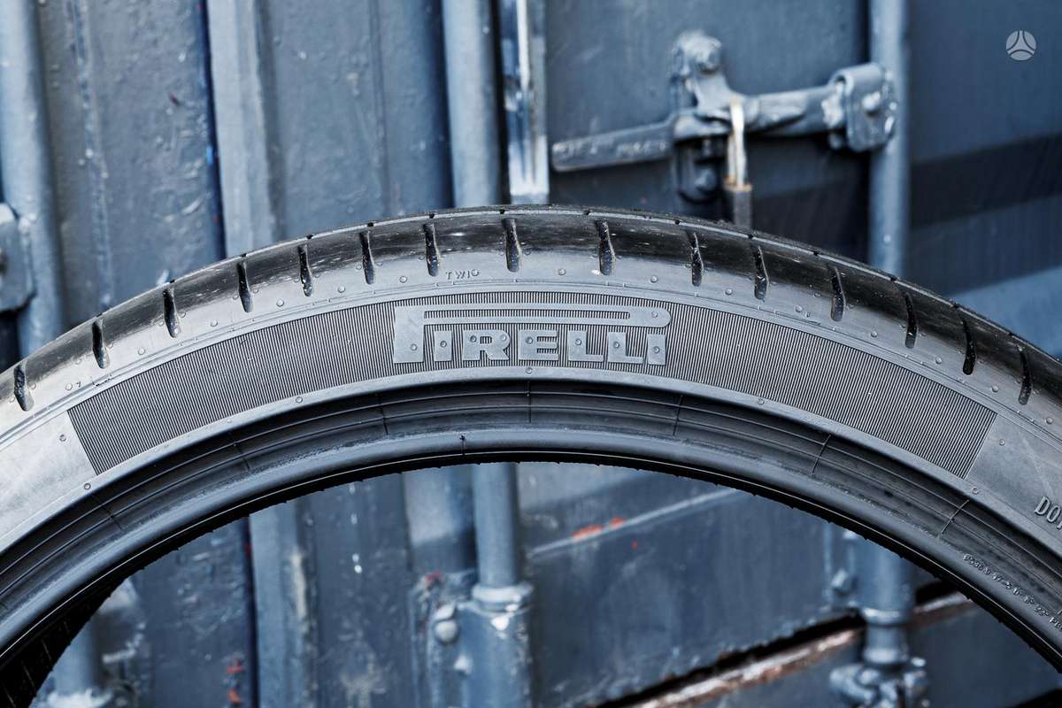 Pirelli P Zero 4 (T1), летние 255/35 R21