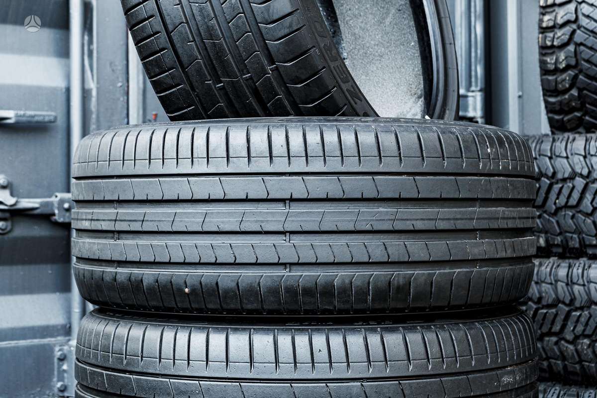 Pirelli P Zero 4 (T1), vasarinės 255/35 R21