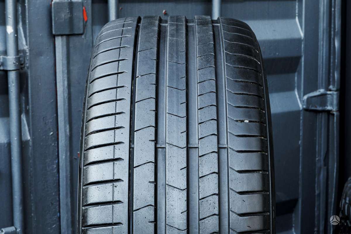 Pirelli P Zero 4 (T1), vasarinės 255/35 R21