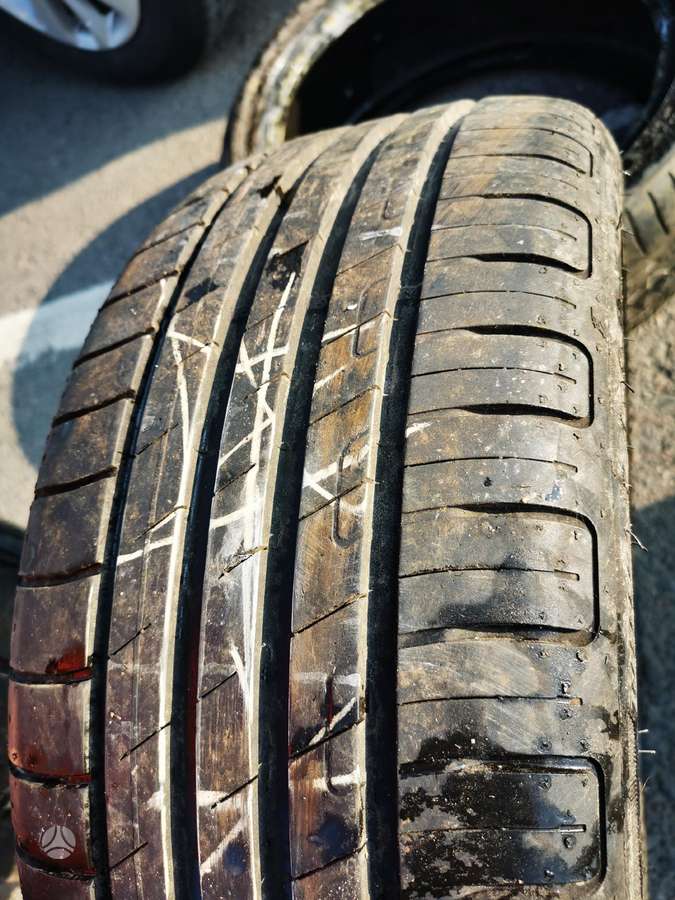 Goodyear Kaip Naujos...., летние 215/45 R17