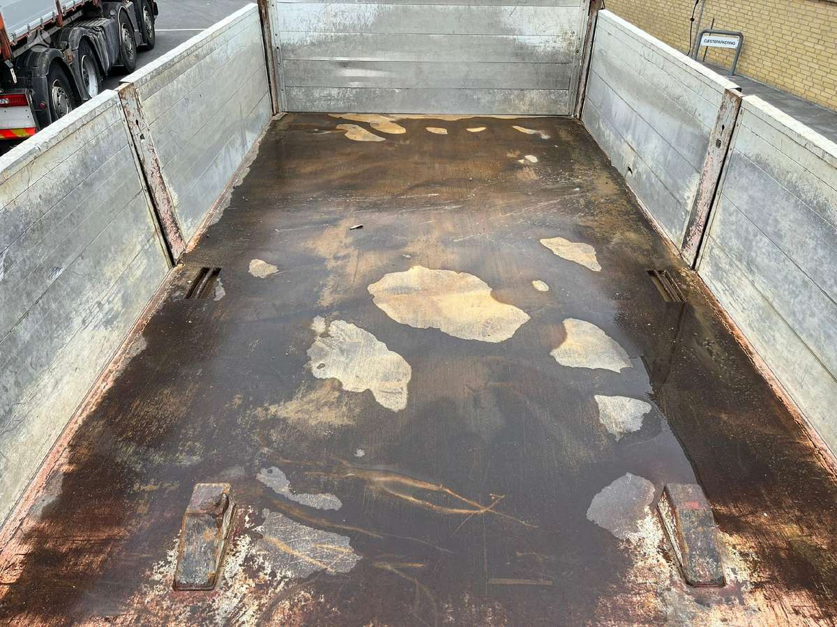 Dapa, dumper / tipper