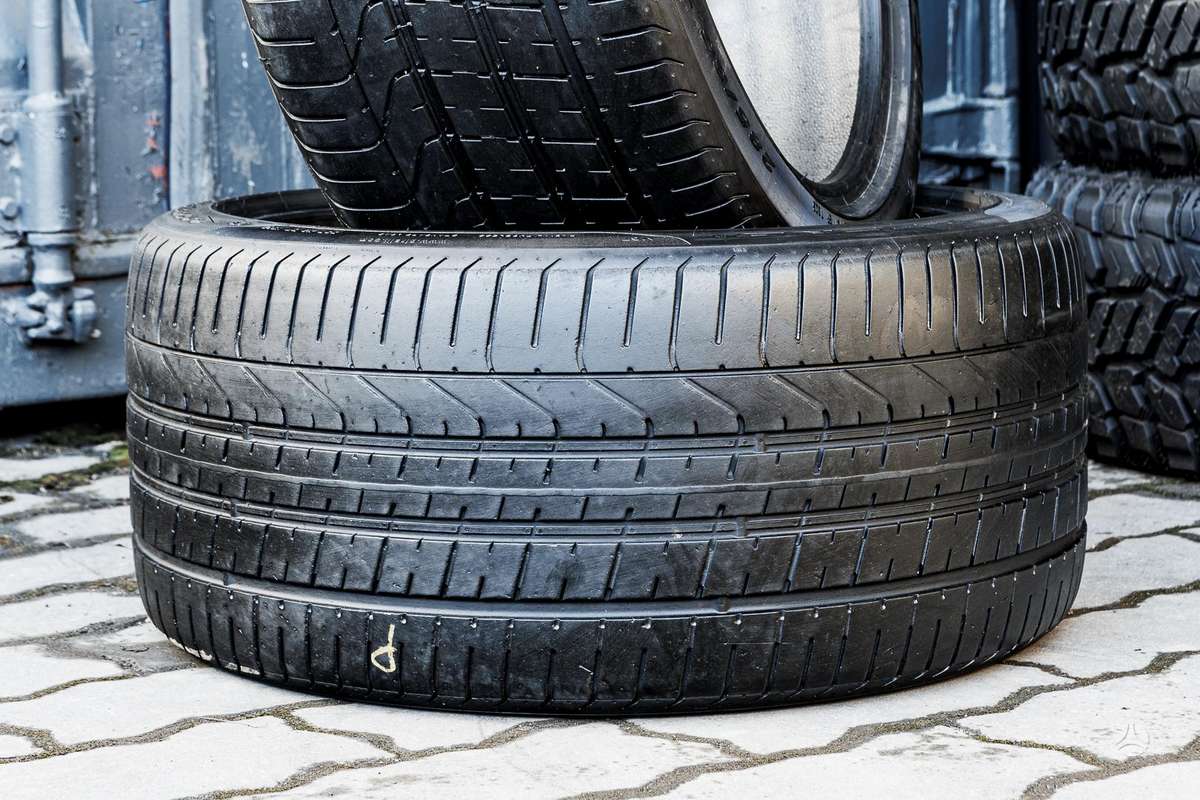 Pirelli P Zero, летние 285/35 R20