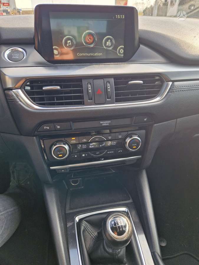 Mazda 6, 2.2 l., Седан