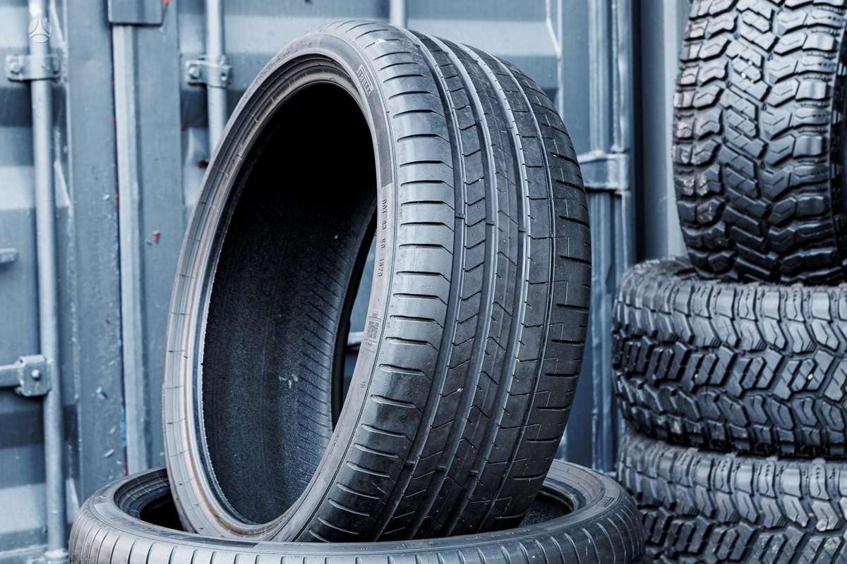 Pirelli P Zero 4 (BMW), vasarinės 235/35 R19