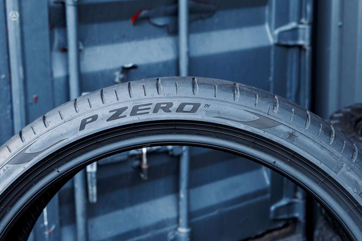 Pirelli P Zero 4 (BMW), vasarinės 235/35 R19