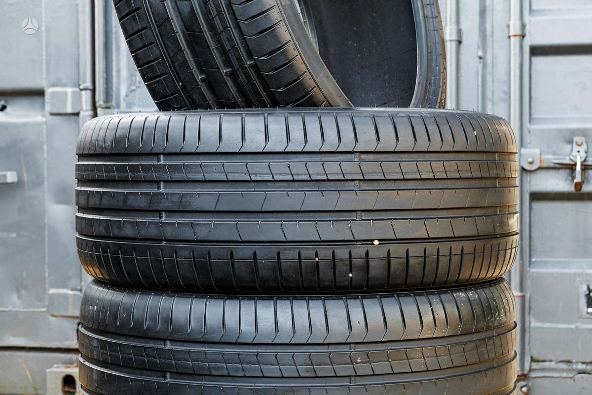 Pirelli P Zero 4 (BMW), vasarinės 315/30 R22