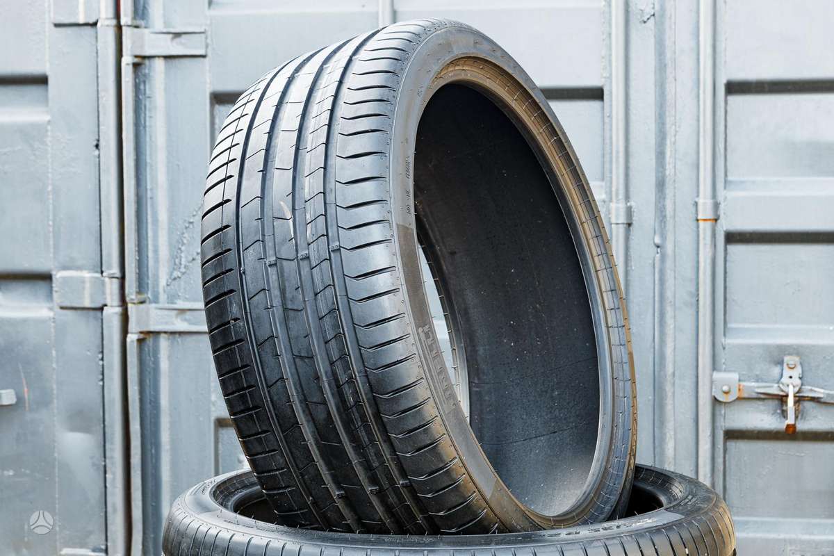 Pirelli P Zero 4 (BMW), vasarinės 315/30 R22