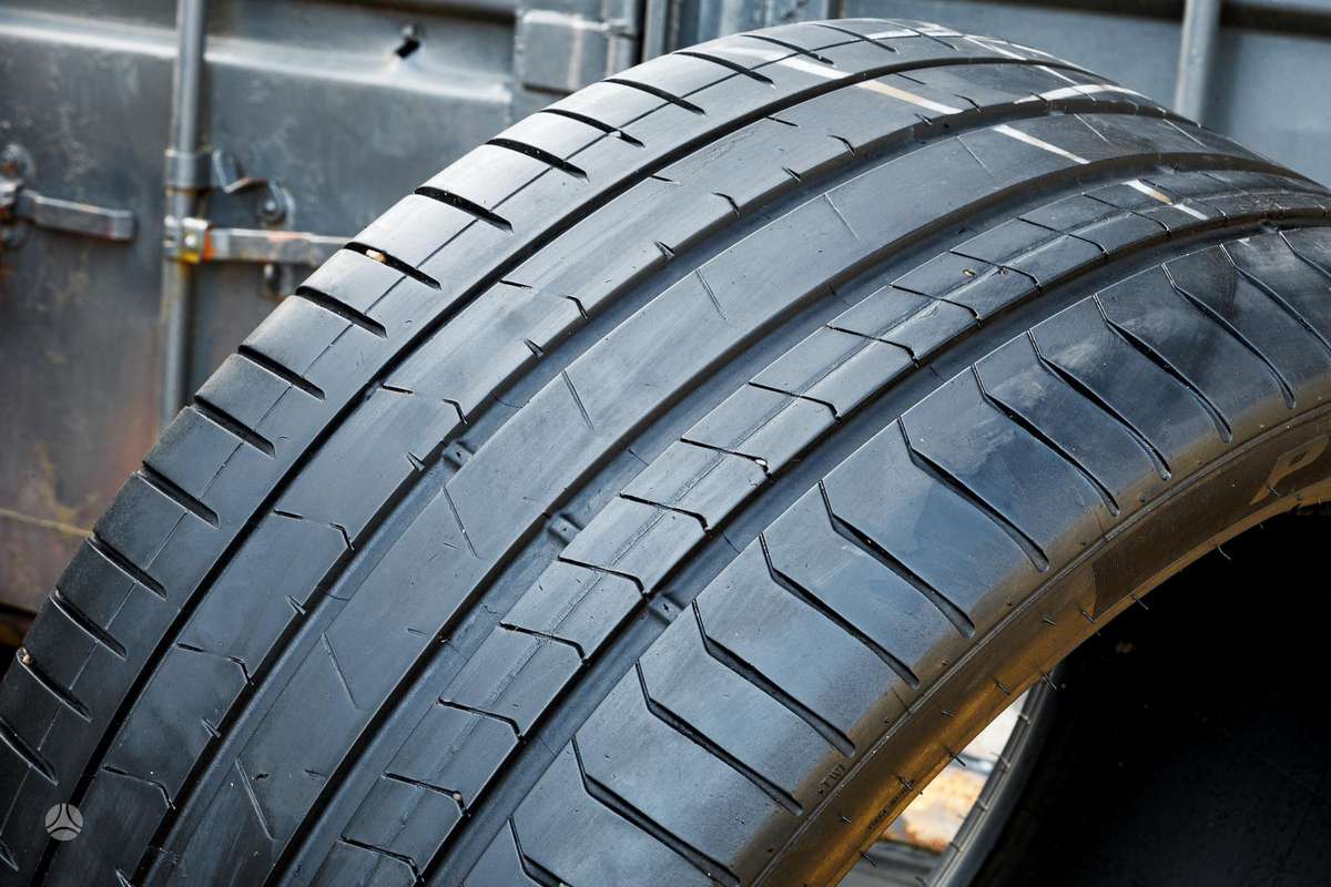 Pirelli P Zero 4 (BMW), vasarinės 315/30 R22