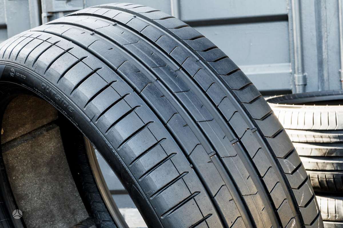 Pirelli P Zero 4, vasaras 275/35 R22