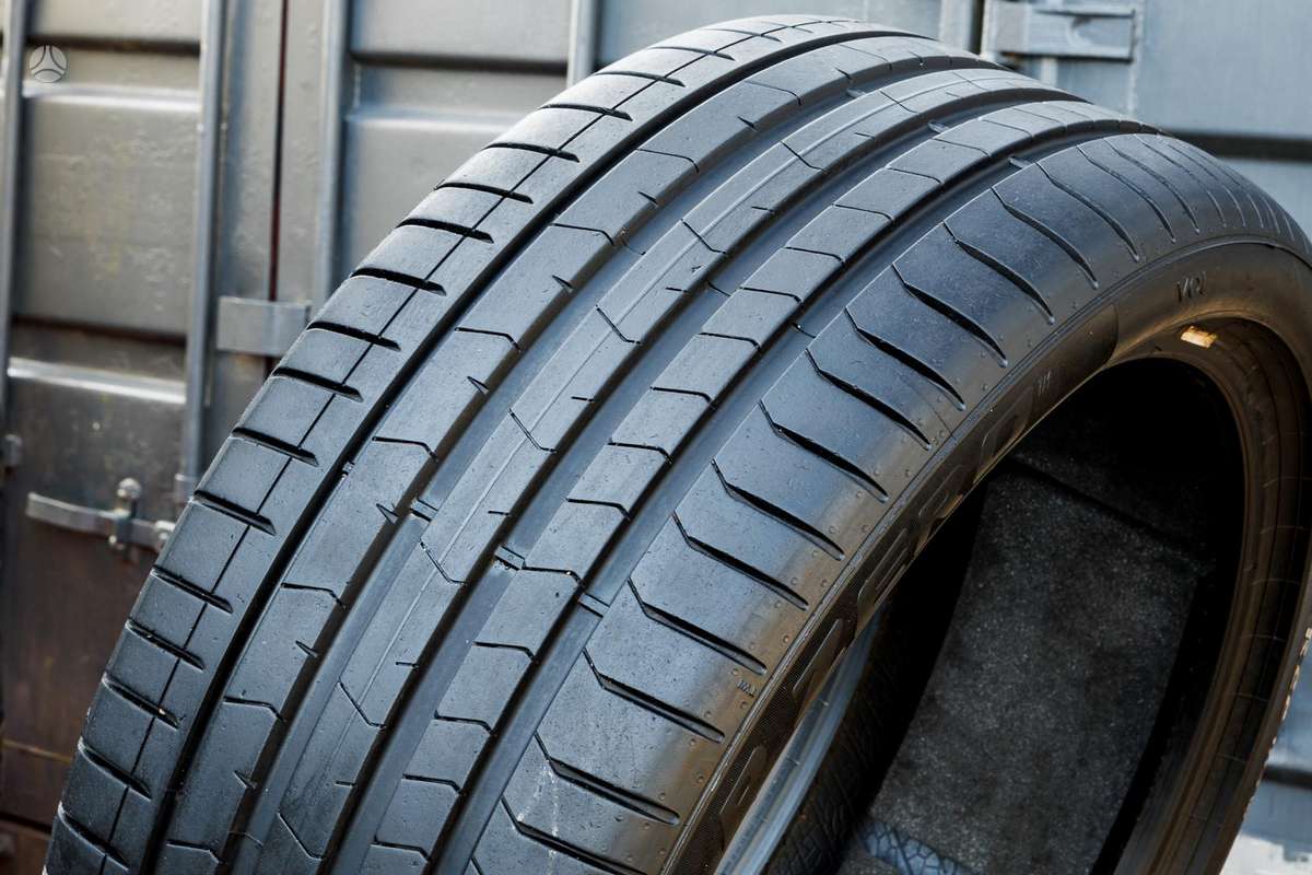 Pirelli P Zero 4, летние 315/30 R22