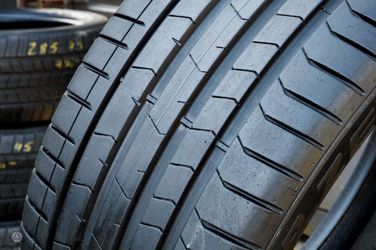 Pirelli P Zero 4, летние 315/30 R22