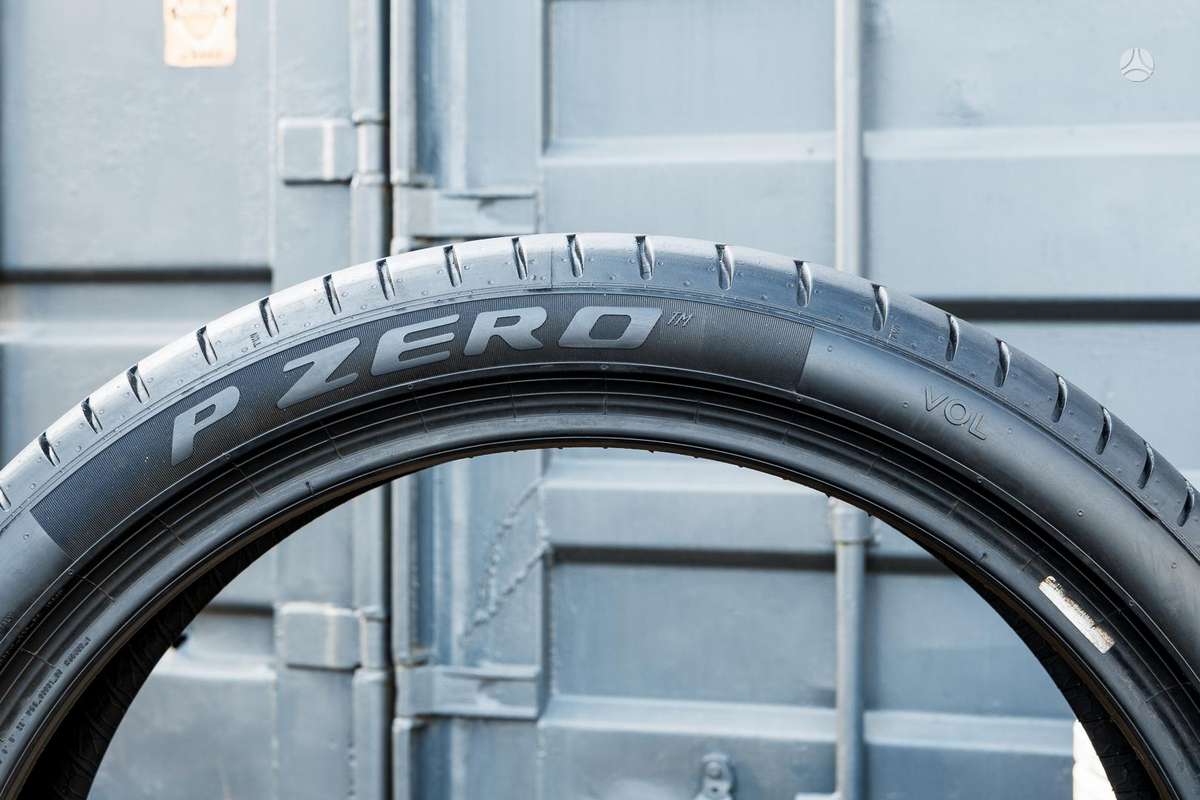Pirelli P Zero 4, летние 315/30 R22