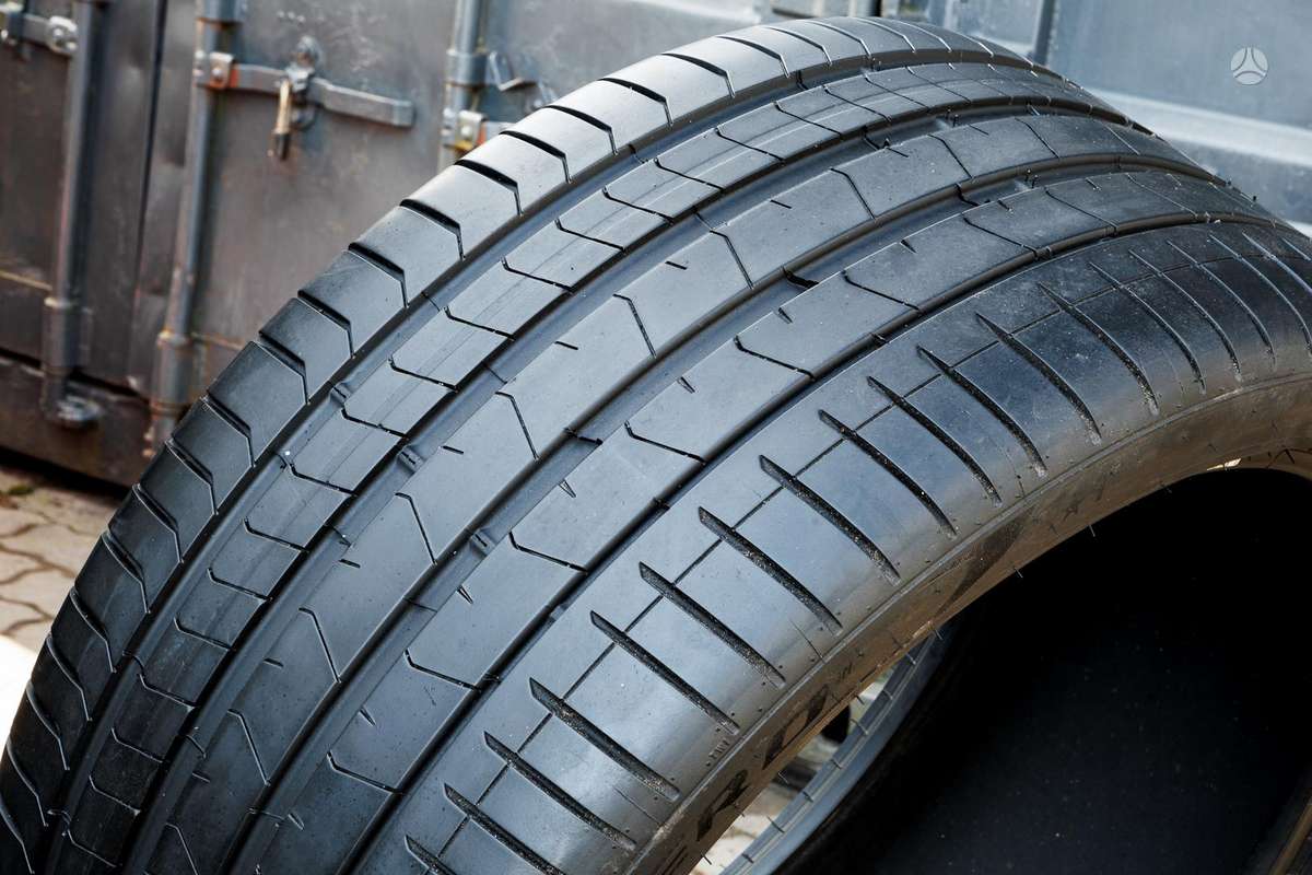 Pirelli P Zero 4, летние 315/30 R22