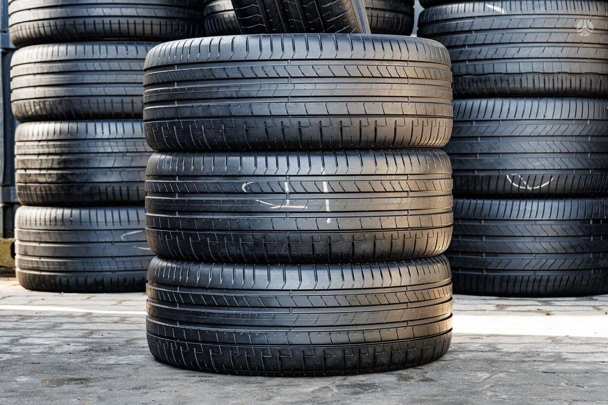 Pirelli P Zero 4 (BMW,M0), летние 245/45 R19