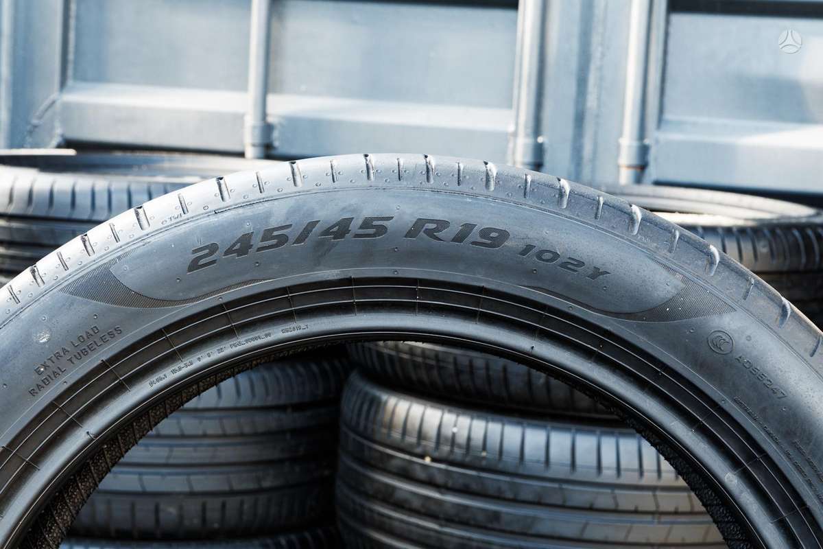 Pirelli P Zero 4 (BMW,M0), летние 245/45 R19