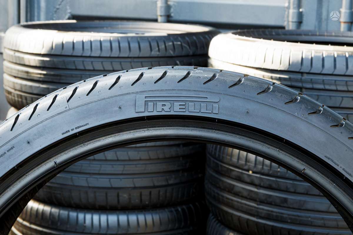 Pirelli P Zero, летние 225/35 R19