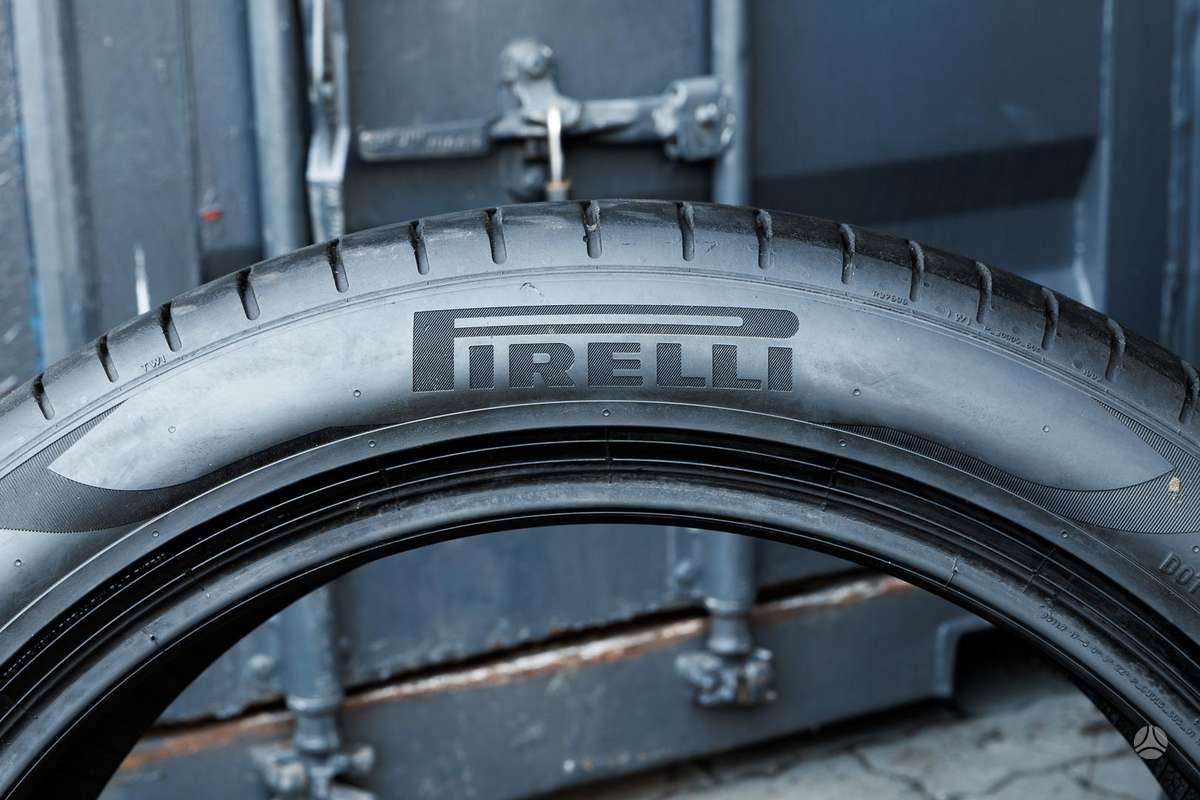 Pirelli P Zero 4 (BMW), summer 245/45 R20