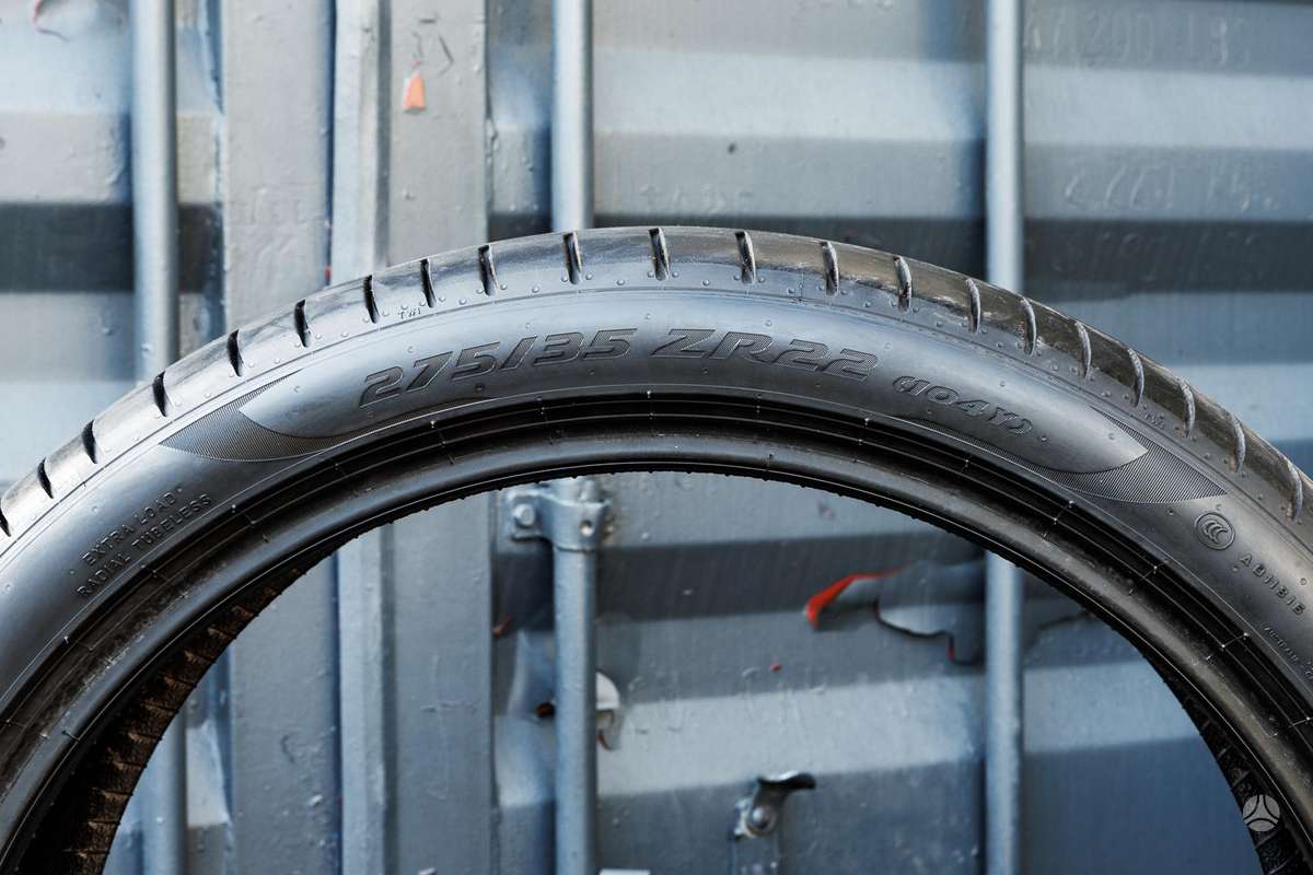 Pirelli P Zero 4, summer 275/35 R22