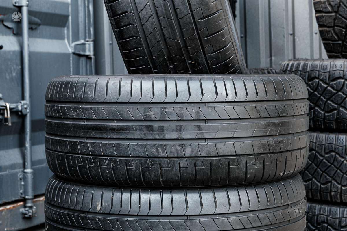 Pirelli P Zero 4 (BMW), summer 275/40 R20