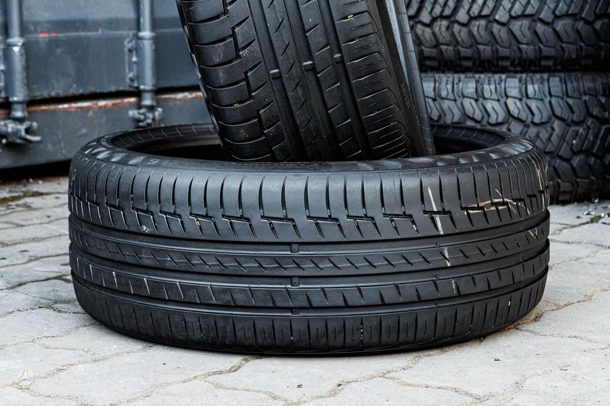 Continental Premium Contact 6, summer 225/40 R20