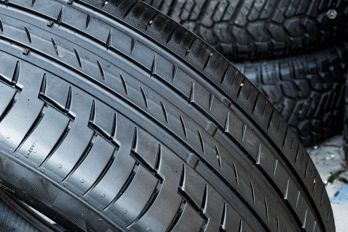 Continental Premium Contact 6, summer 225/40 R20