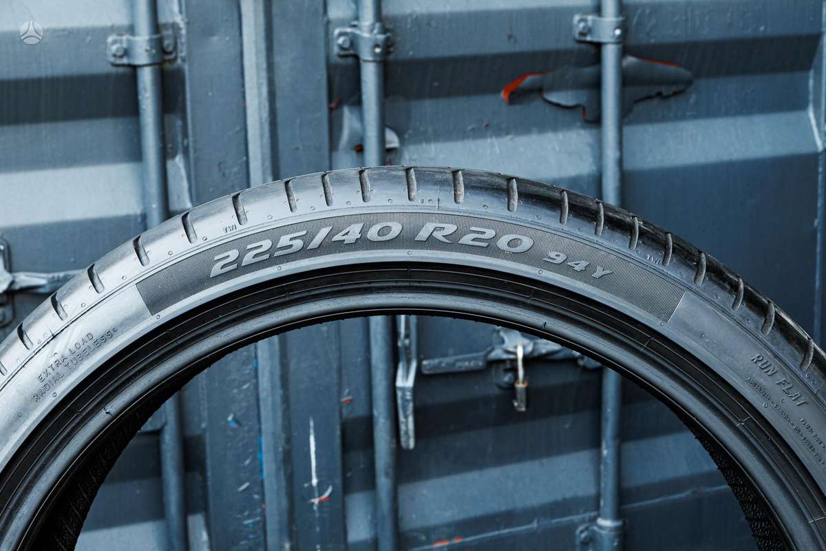 Pirelli Runflat P Zero 4 (BMW), летние 225/40 R20