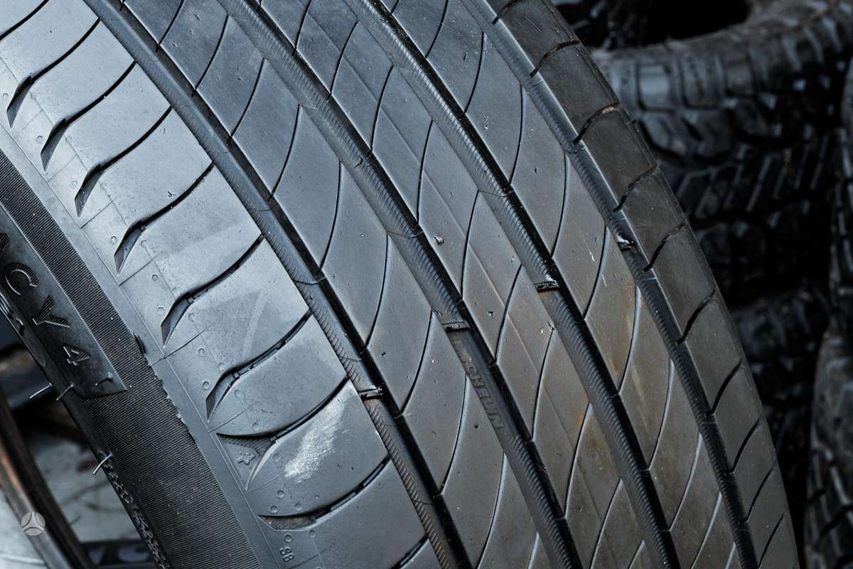 Michelin Primacy 4 (S1), летние 235/45 R20
