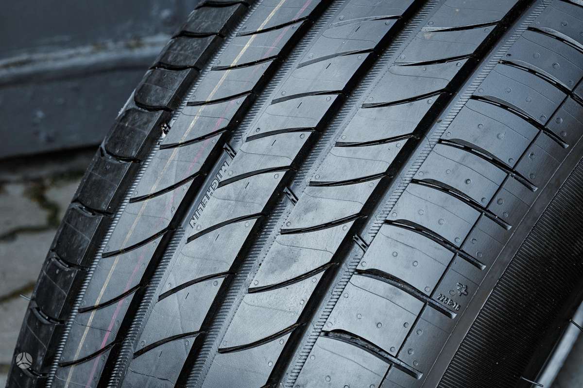 Michelin Primacy 4 (S1), летние 235/45 R20