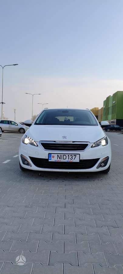 Peugeot 308, 1.2 l., Универсал