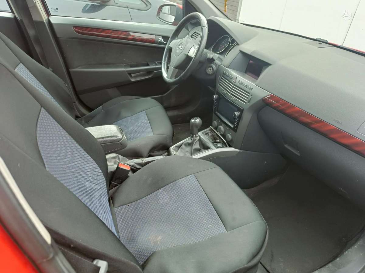 Opel Astra, 1.6 l., hatchback