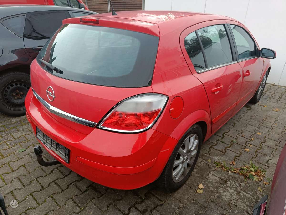 Opel Astra, 1.6 l., Хэтчбек