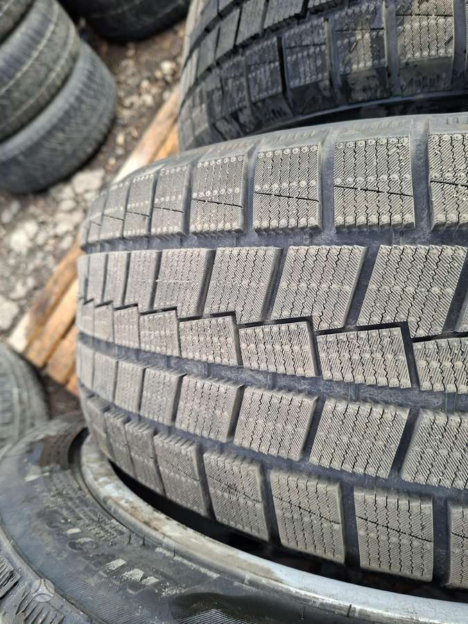 Sunny, winter 245/45 R19