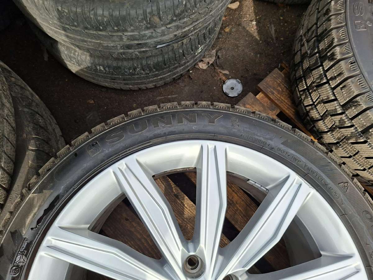 Sunny, žieminės 245/45 R19