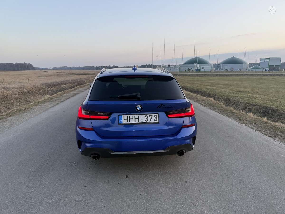BMW 330, 3.0 l., wagon