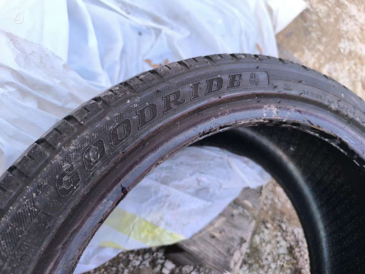 Goodride, летние 225/40 R18