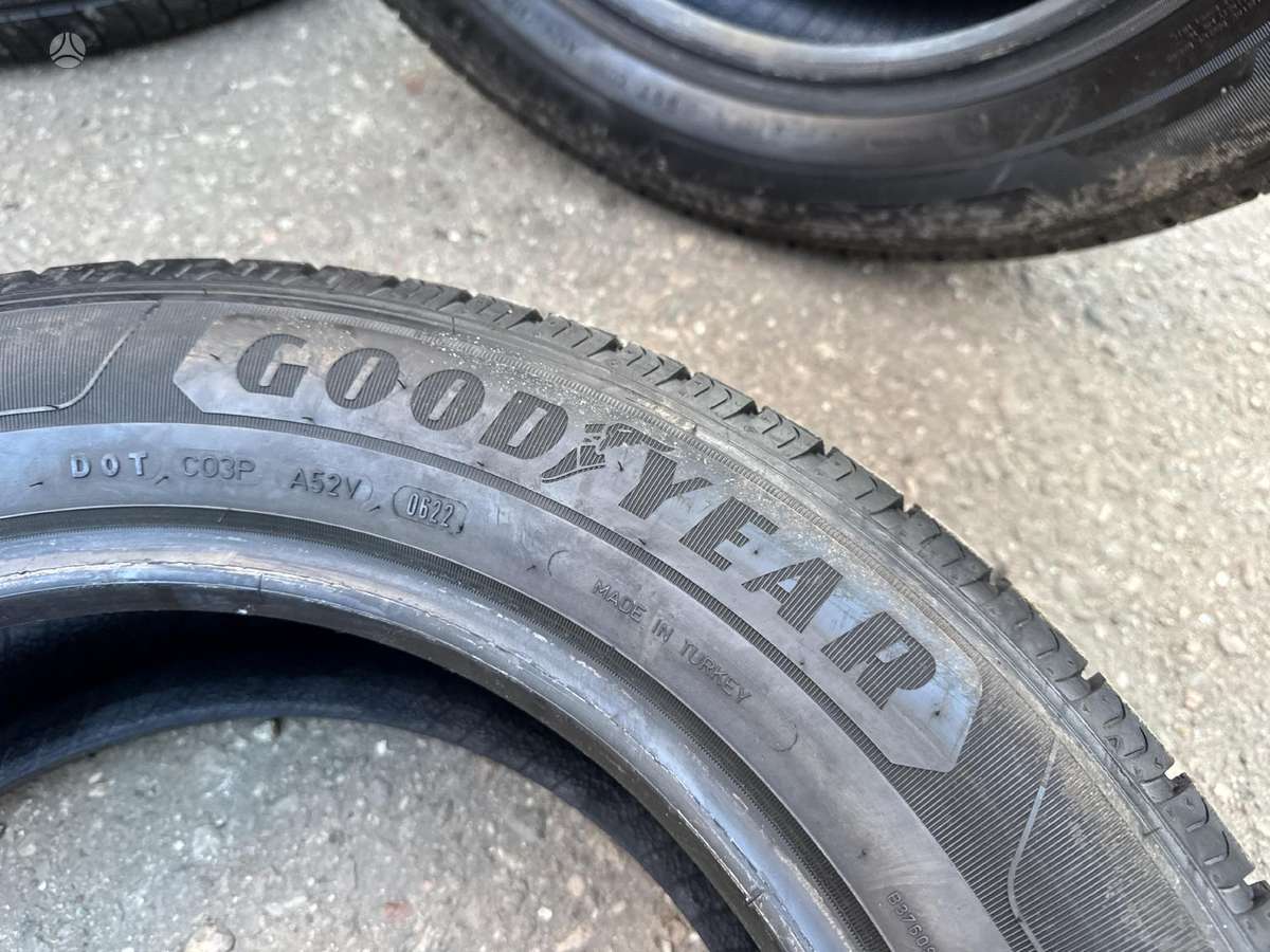 Goodyear EfficientGrip, vasarinės 215/60 R17