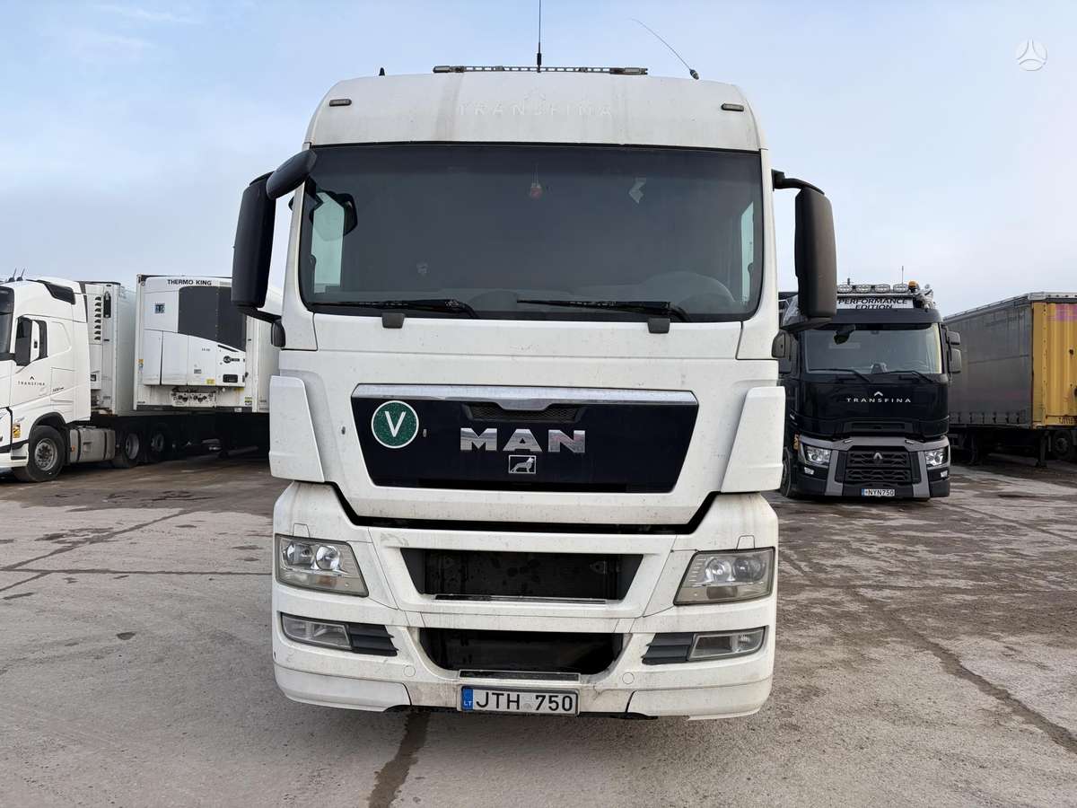 MAN TGX 18.400, double sleeper