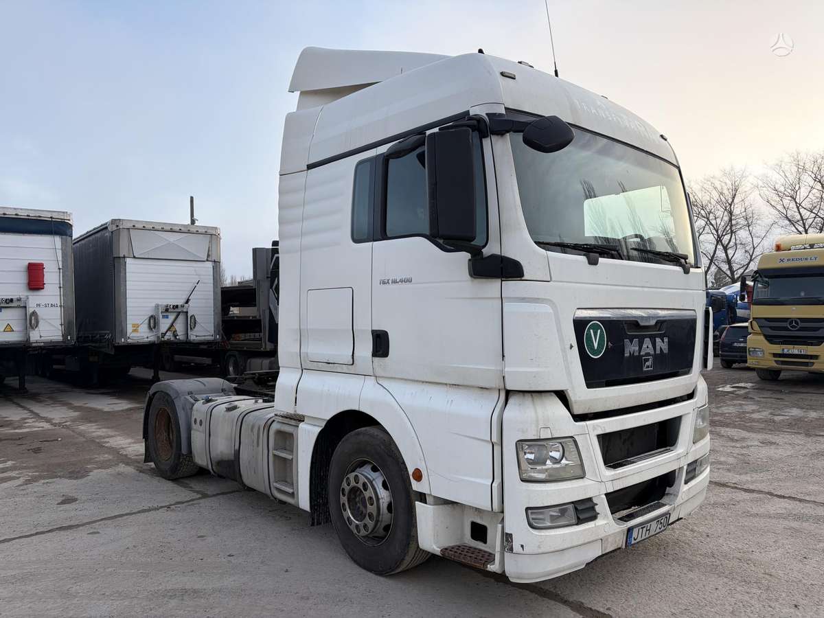 MAN TGX 18.400, double sleeper