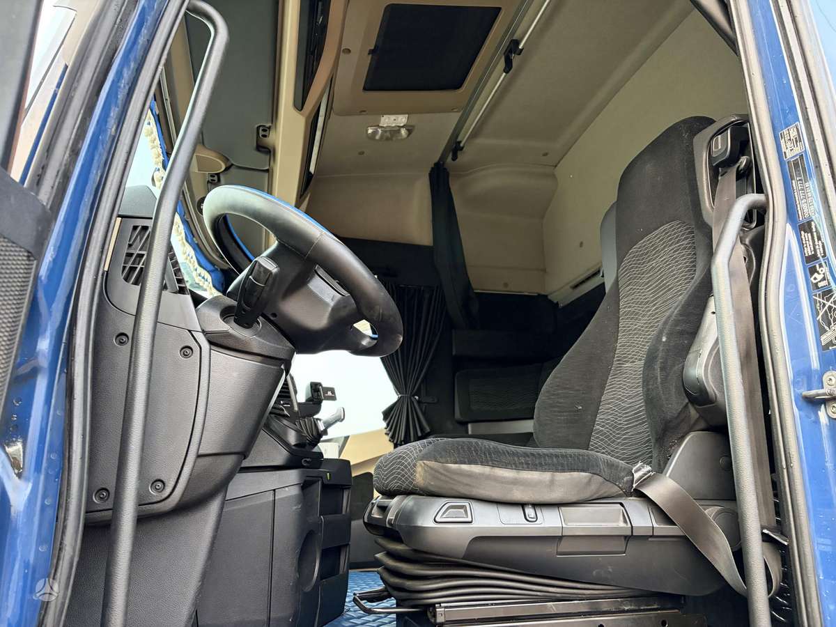 Mercedes-Benz Actros 1848, single sleeper