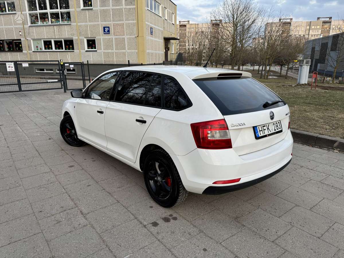 Skoda Rapid, 1.6 l., hatchback
