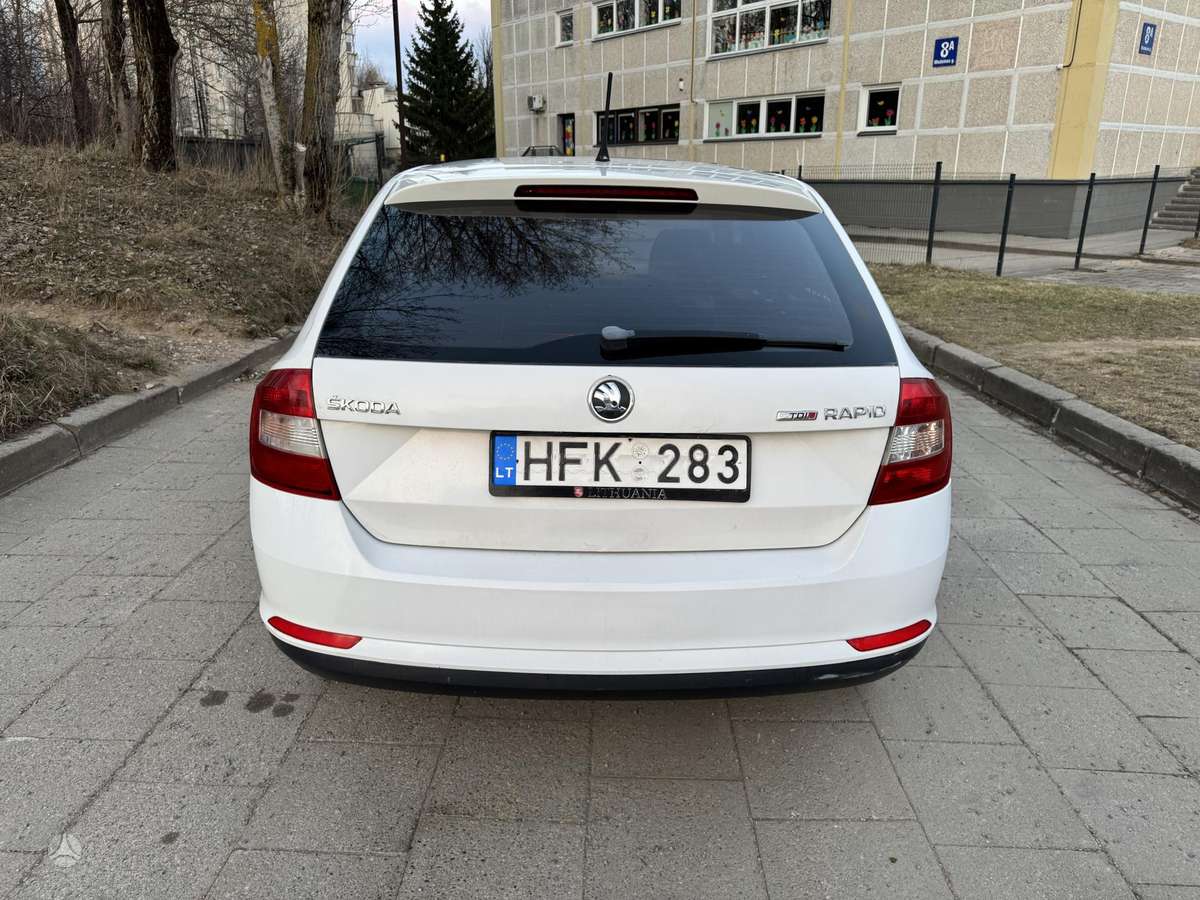 Skoda Rapid, 1.6 l., hatchback