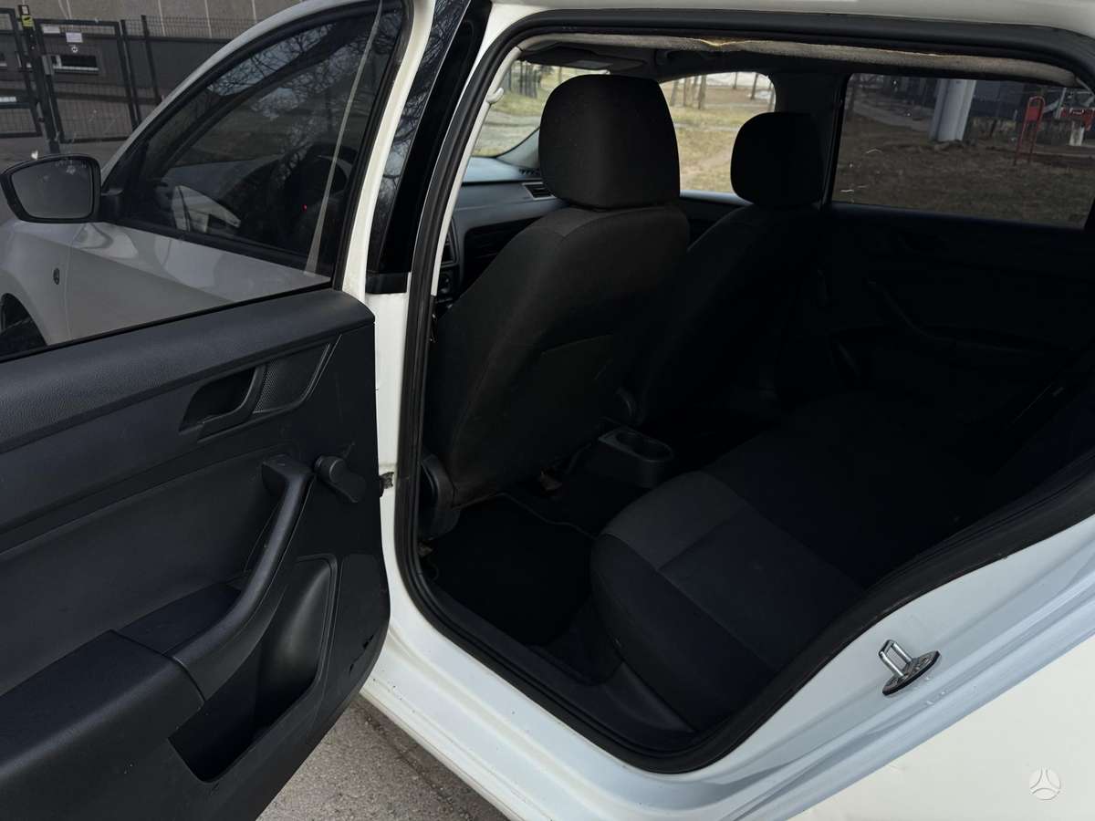 Skoda Rapid, 1.6 l., hatchback