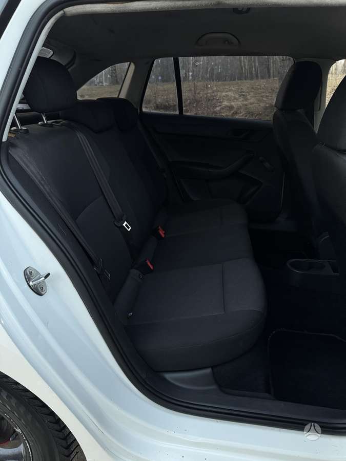 Skoda Rapid, 1.6 l., hatchback